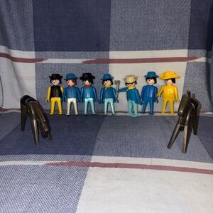 Playmobil Cowboy Action Figures Set
